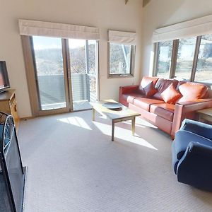 Studio Loft Sleeps 4